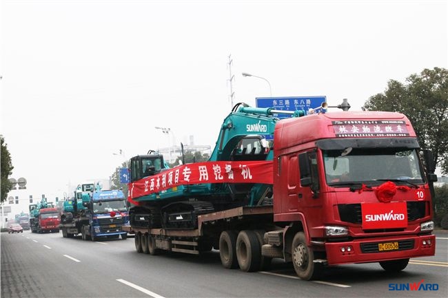 新年开门红，江南游戏智能总价值近4000万挖掘机批量发往江西