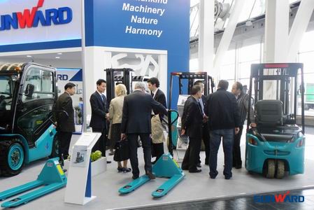 江南游戏智能叉车首登汉诺威国际物流展 “中国创造”尽显魅力