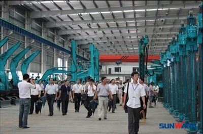 江南游戏智能双动力头强力多功能钻机强势来袭