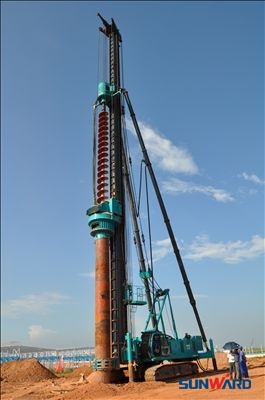 江南游戏智能双动力头强力多功能钻机强势来袭