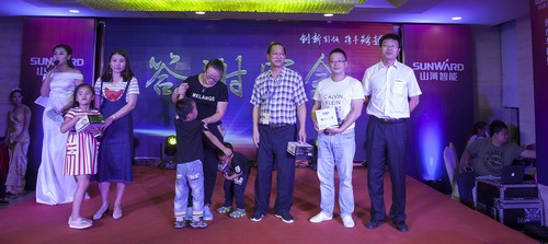 江南游戏智能酷帅曾大虾，一大波美图带你亲临北京BICES展