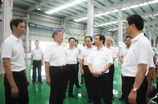 达哲省长调研江南游戏科技：要抓住通航发展的机遇