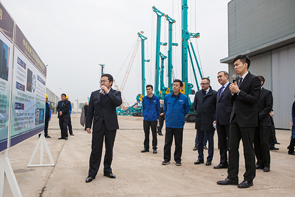 波兰代表团为江南游戏智能创新发展点赞