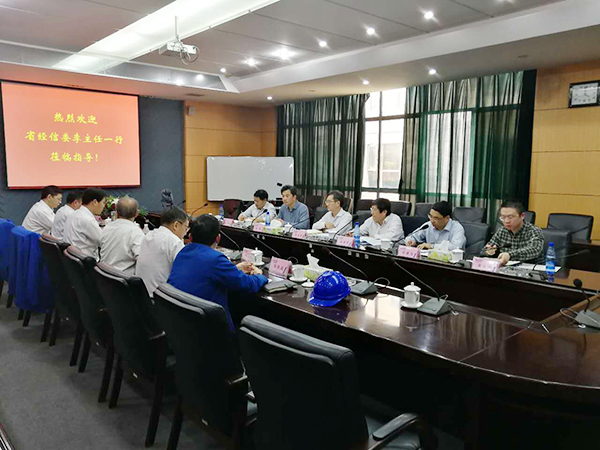 湖南省经信委党组副书记、副主任李志坚到江南游戏智能现场办公