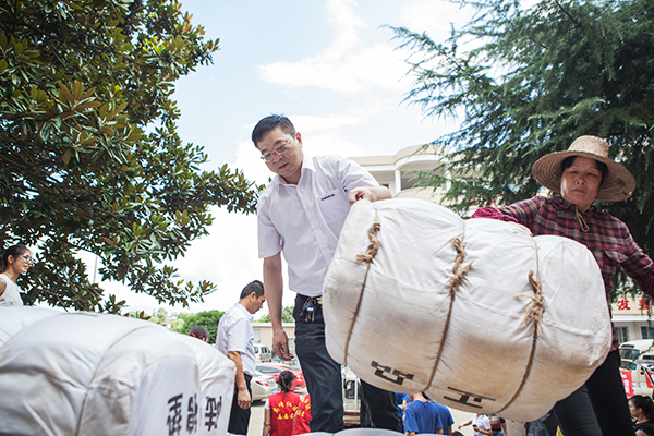 无人机装备驰援抗洪救灾，守卫家园江南游戏在行动