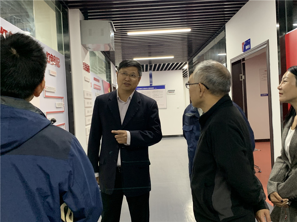 长沙市总工会党组书记周宏兆一行莅临江南游戏智能考察调研