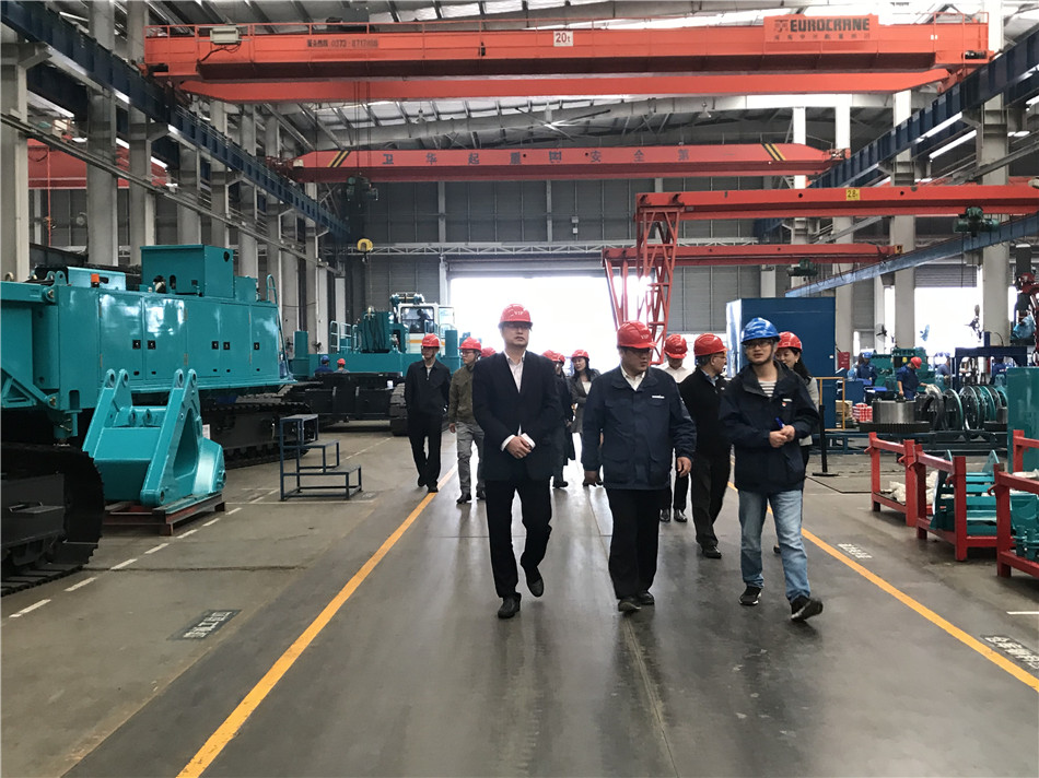 长沙市总工会党组书记周宏兆一行莅临江南游戏智能考察调研