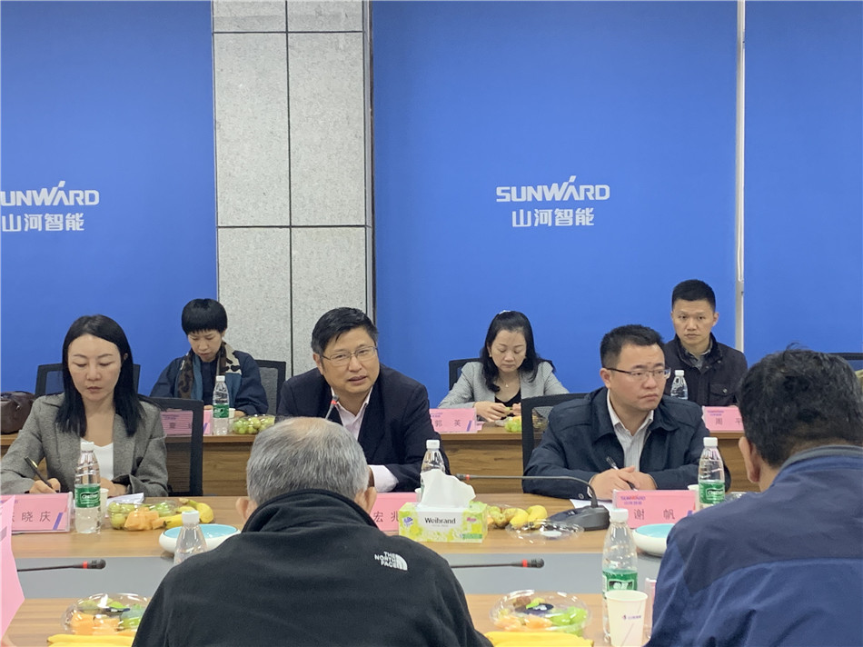 长沙市总工会党组书记周宏兆一行莅临江南游戏智能考察调研