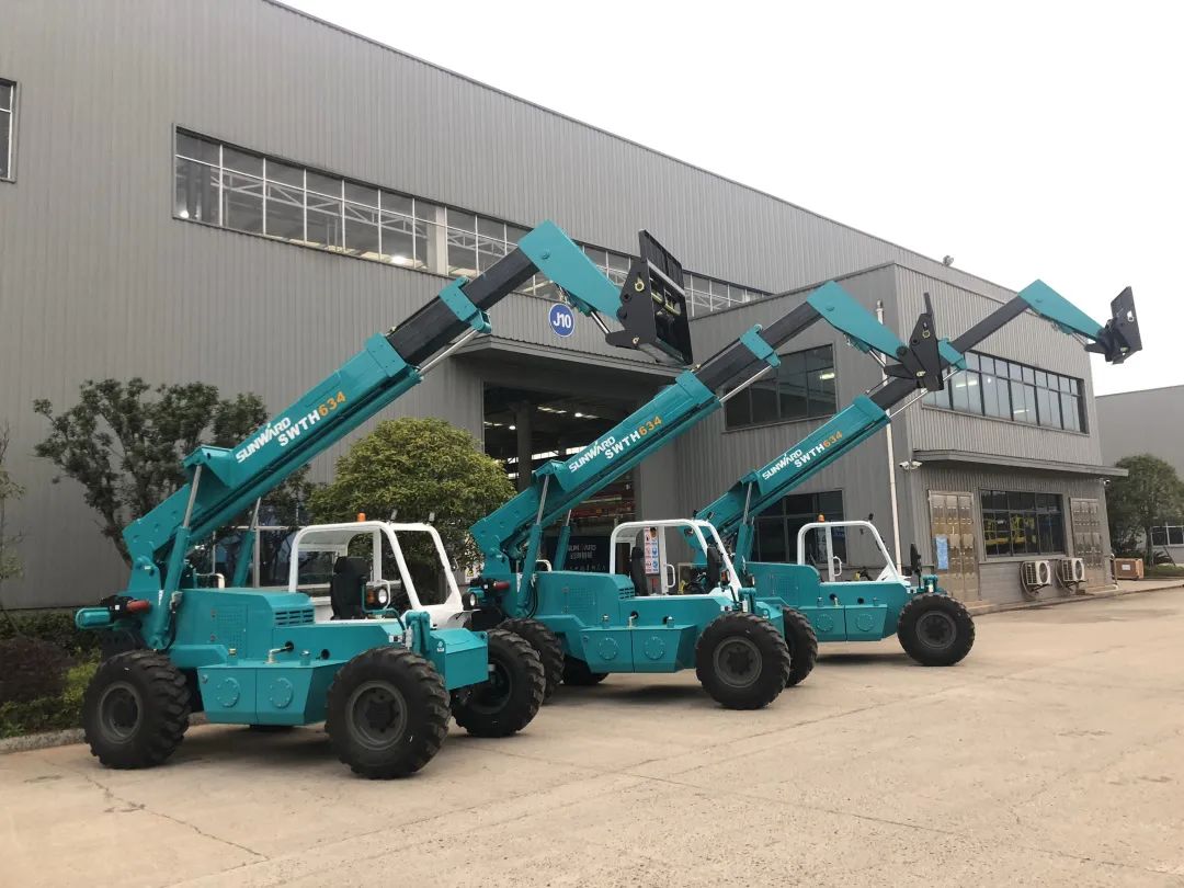 江南游戏智能新品叉装车批量下线发往美国
