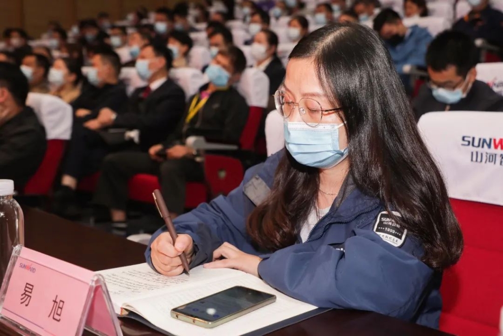 惟创新者胜——学习贯彻习近平总书记考察湖南重要讲话精神省委宣讲团长沙分团宣讲报告会在江南游戏智能开讲