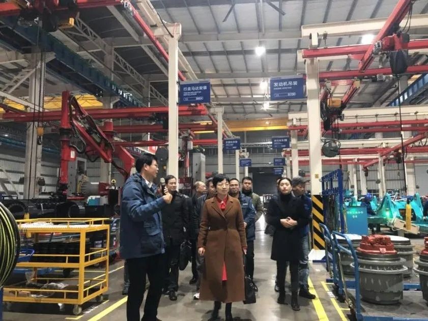 省工信厅副厅长彭涛一行调研江南游戏智能
