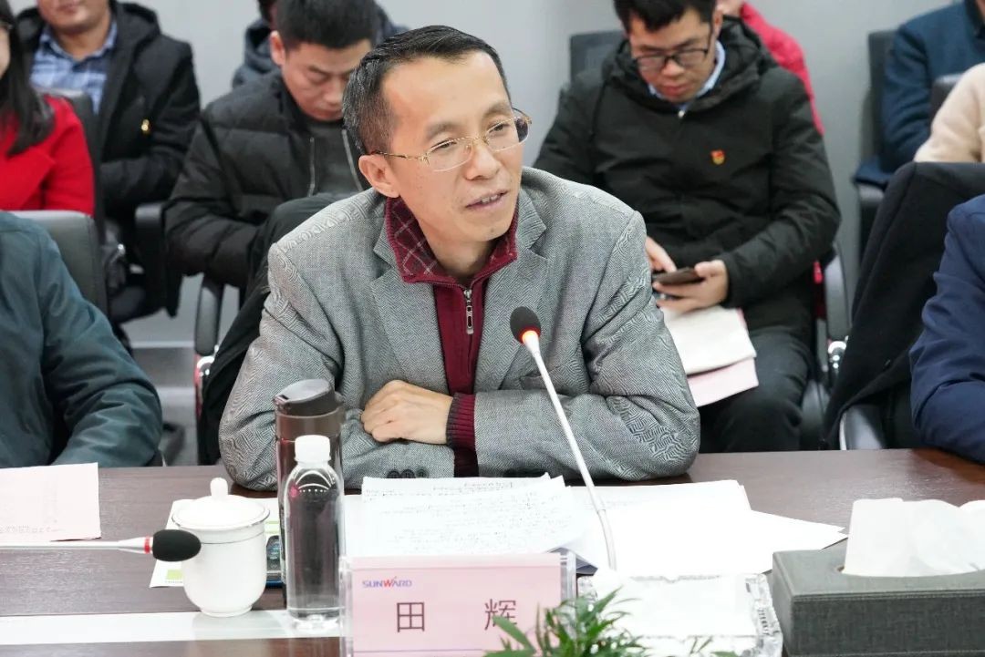 省工信厅青年干部理论学习走进江南游戏智能