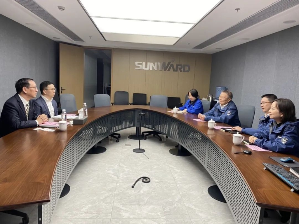 摩根士丹利银行亚洲有限公司批发银行新加坡分行领导考察江南游戏智能