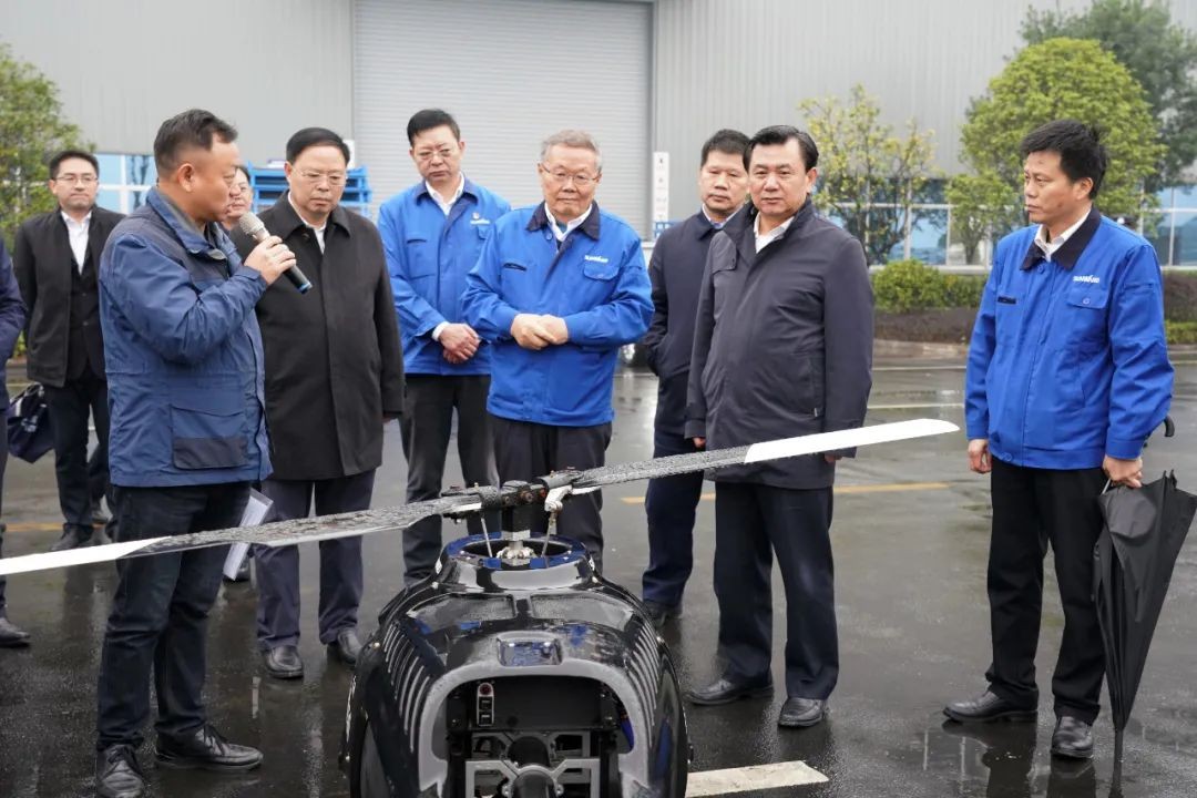 中国民航局局长冯正霖一行到江南游戏智能调研指导