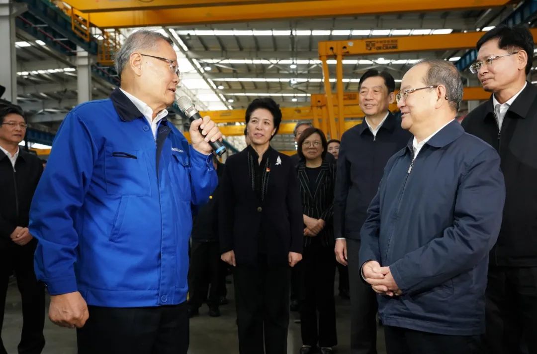 广西党政代表团考察江南游戏智能
