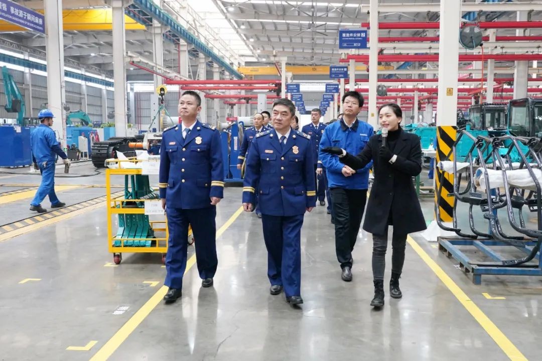 消防救援局考察江南游戏智能无人化应急救援装备