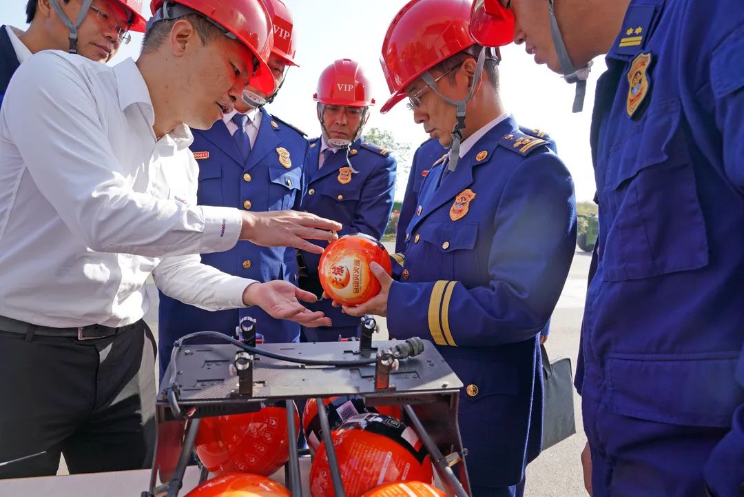 考察无人化装备 高宁宇到访江南游戏智能