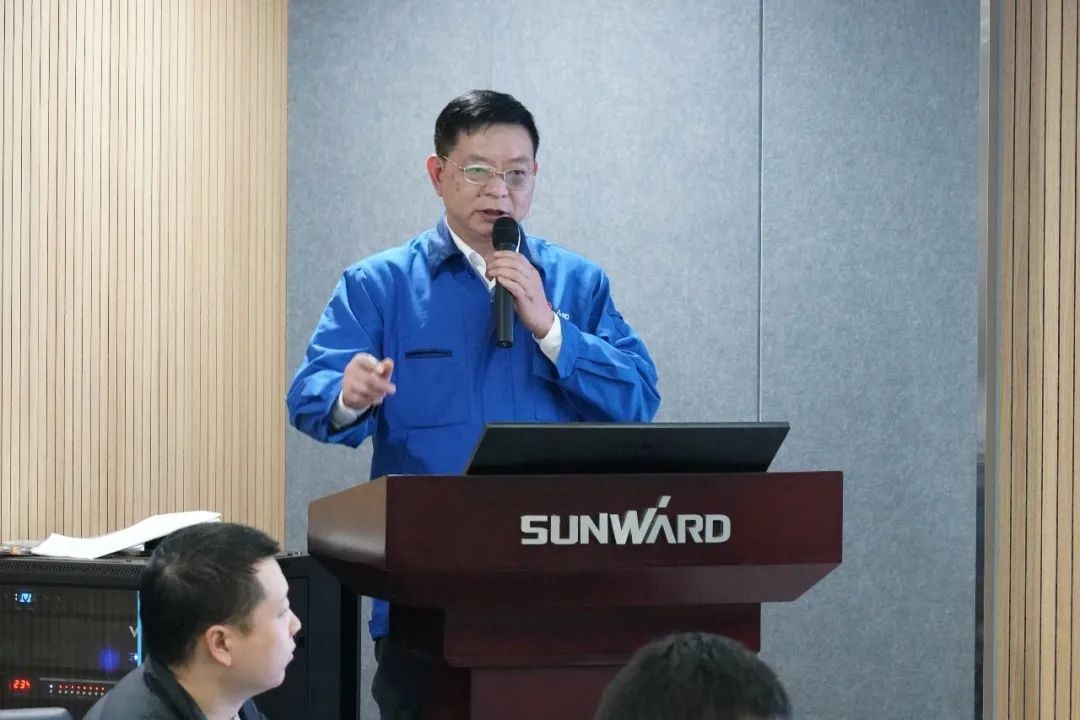 省工信厅青年干部理论学习走进江南游戏智能