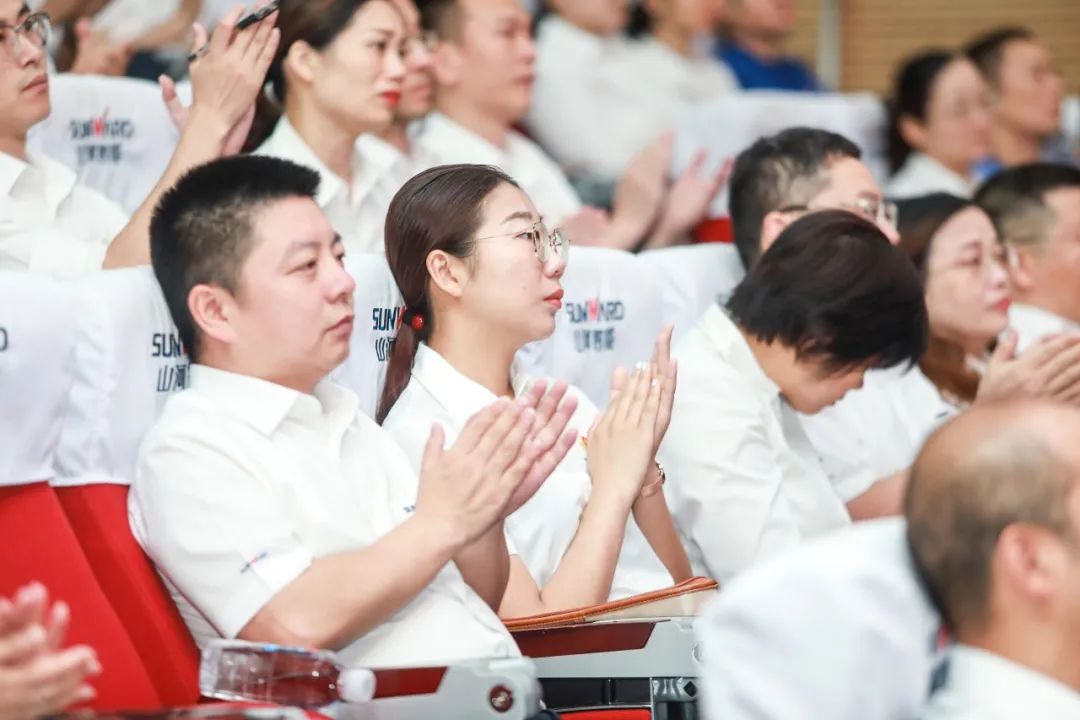 江南游戏智能党委集中收看庆祝中国共产党成立100周年大会现场直播