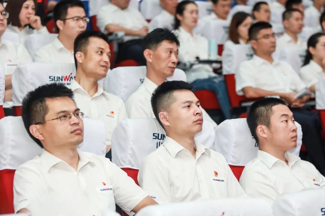 江南游戏智能党委集中收看庆祝中国共产党成立100周年大会现场直播