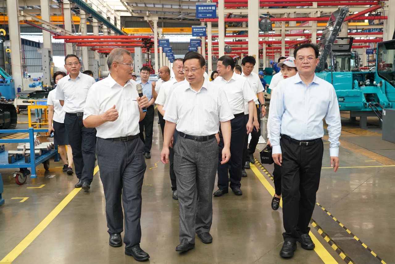 国家统计局总经济师毛盛勇率团调研考察江南游戏智能