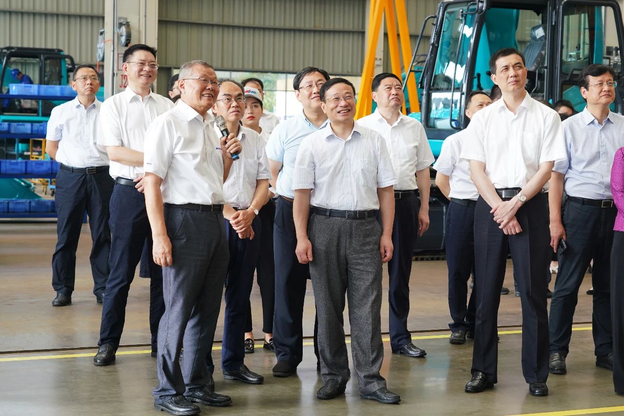 国家统计局总经济师毛盛勇率团调研考察江南游戏智能