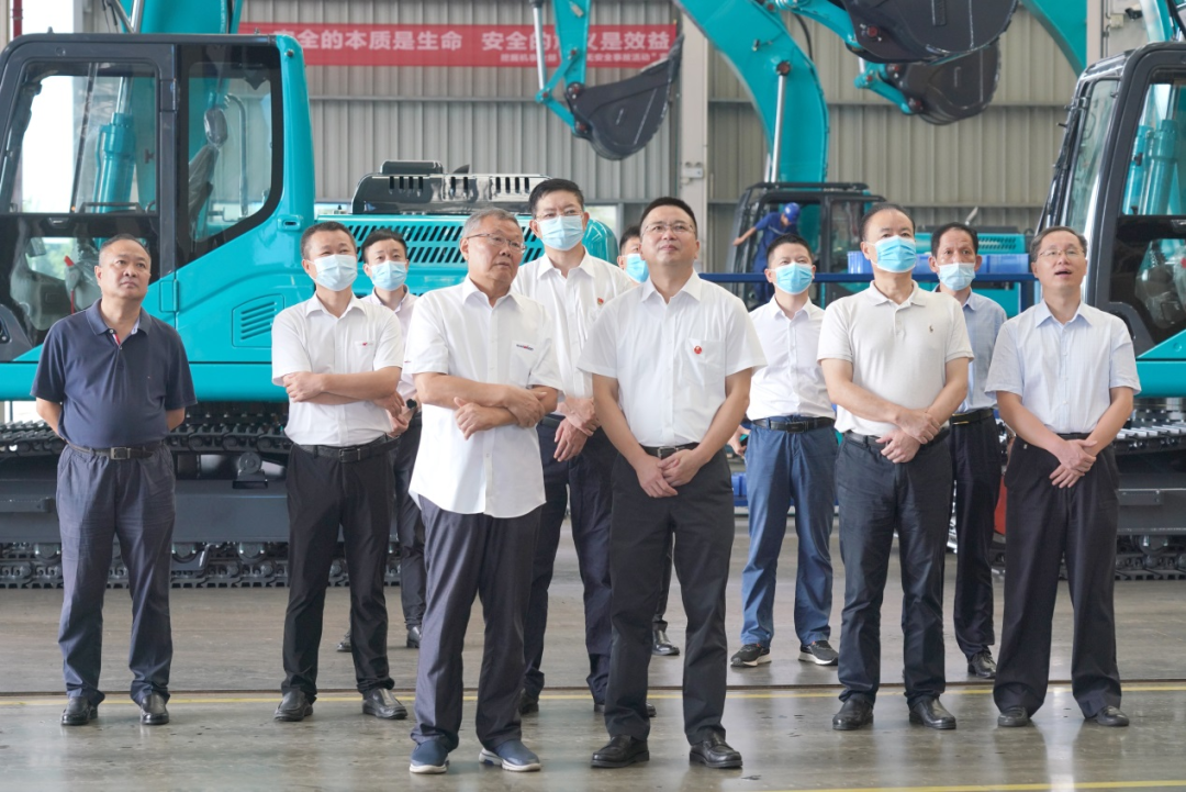 长沙市委常委、市纪委书记胡卫兵考察调研江南游戏智能