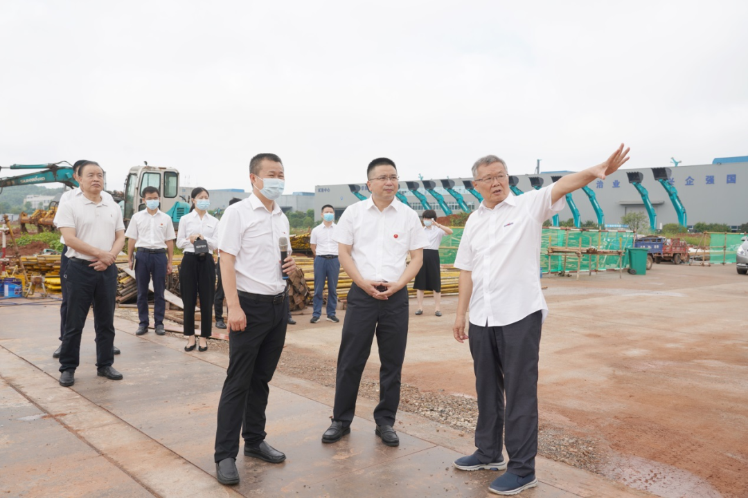长沙市委常委、市纪委书记胡卫兵考察调研江南游戏智能