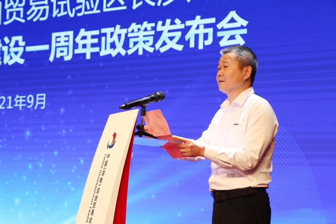 携手长沙经开区，江南游戏智能探索工程机械二手设备出口