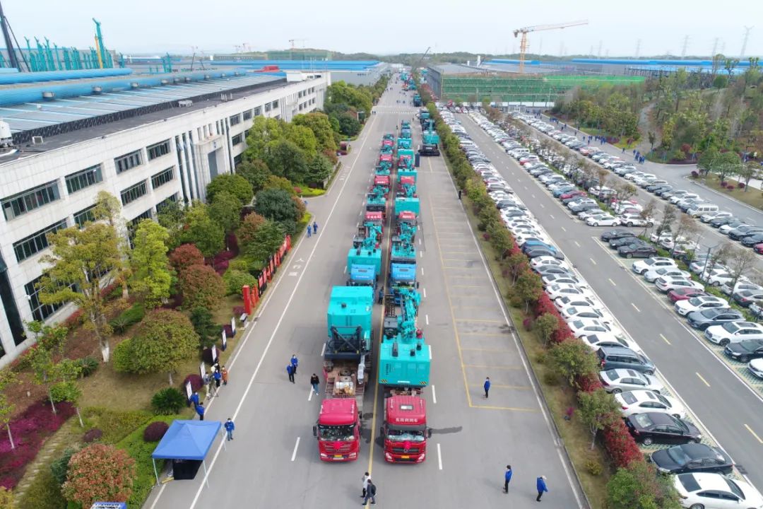 征战全球市场!江南游戏智能凿岩设备批量发货