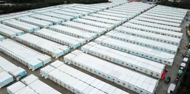 冲锋一线显担当！江南游戏智能挖掘机助力长沙方舱医院建设
