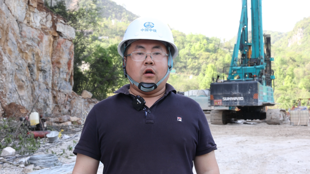 展现施工“奇效”！江南游戏智能旋挖钻机强势助力炉慈高速公路建设