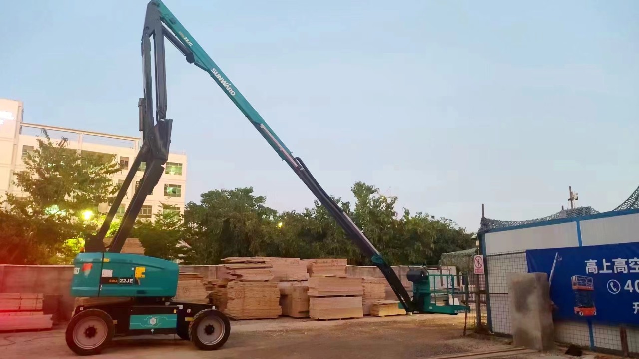 正式“上岗”！江南游戏智能首台电动曲臂式高空作业平台入驻华南市场