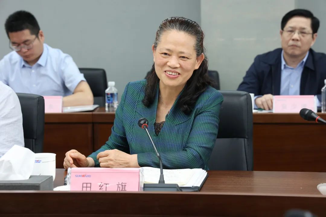 深化产学研合作！中南大学校长、中国工程院院士田红旗率团拜访江南游戏智能