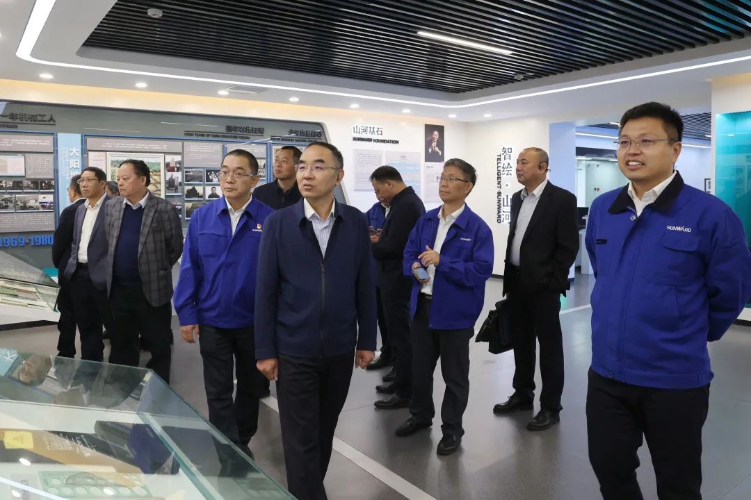强强联合，夯实湖南工程建设湘军！江南游戏智能与湖南路桥签订战略合作协议