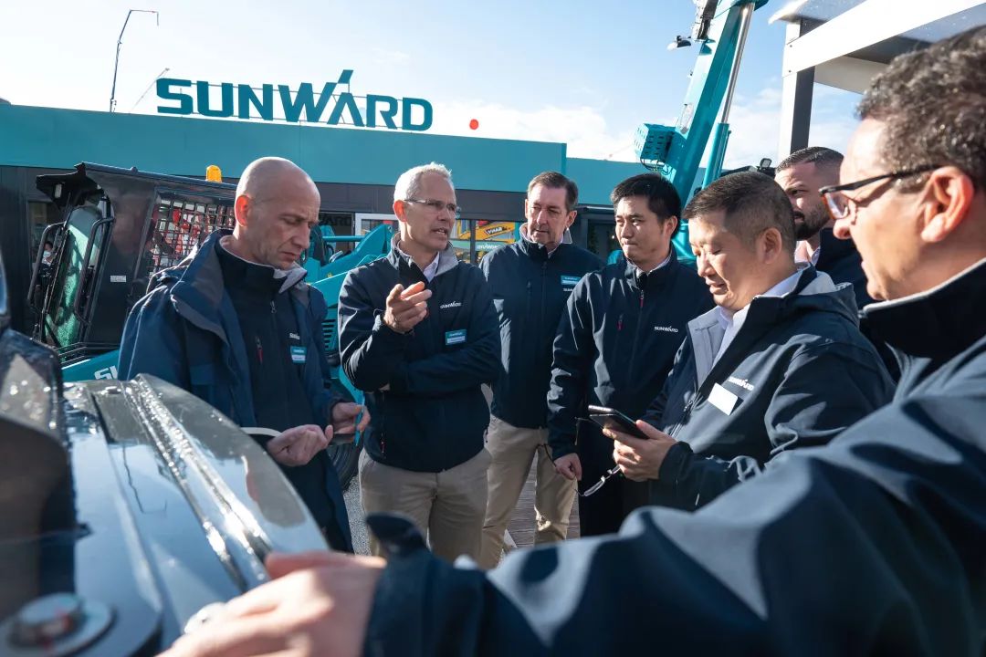 Bauma 2022 | 一组火热现场图带您重温江南游戏智能德国宝马展之旅