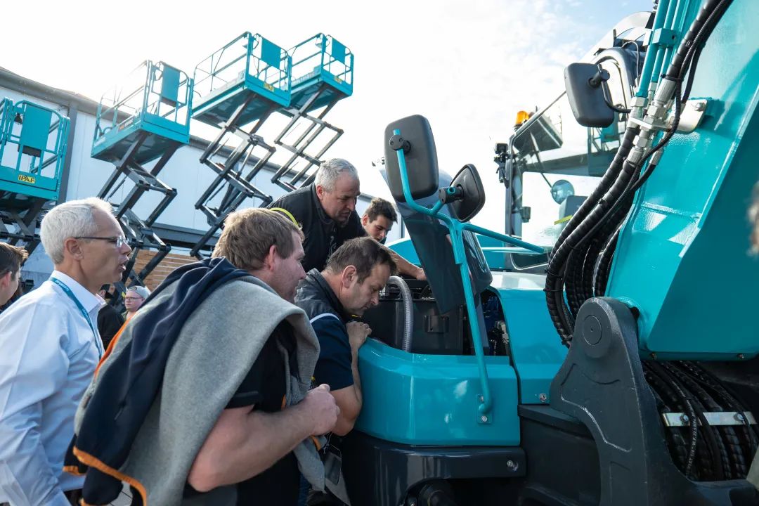 Bauma 2022 | 一组火热现场图带您重温江南游戏智能德国宝马展之旅