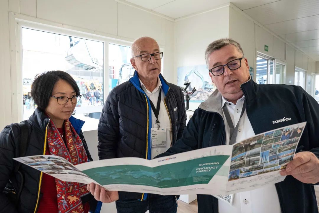 Bauma 2022 | 一组火热现场图带您重温江南游戏智能德国宝马展之旅