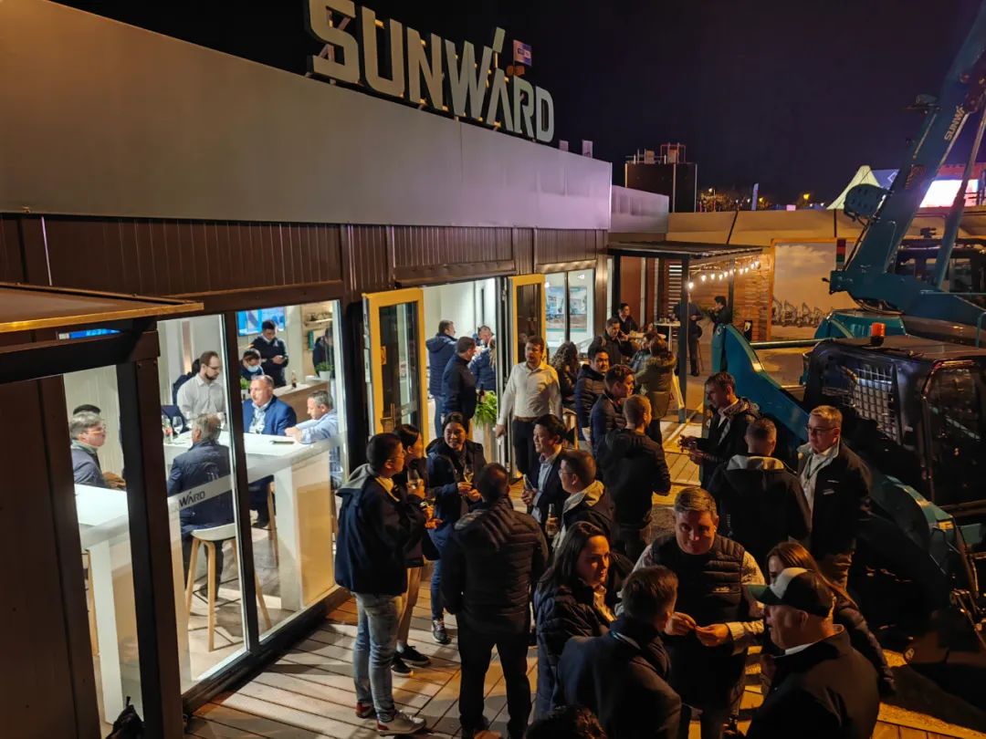 Bauma 2022 | 一组火热现场图带您重温江南游戏智能德国宝马展之旅