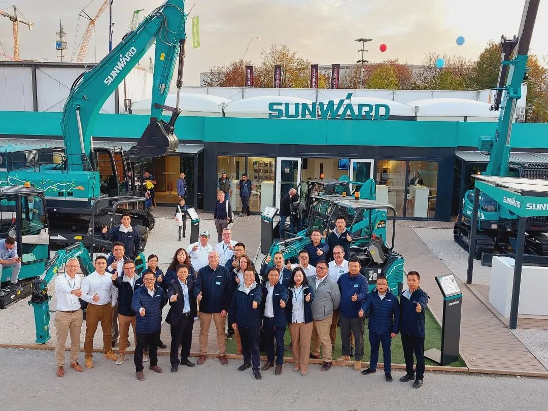 Bauma 2022 | 一组火热现场图带您重温江南游戏智能德国宝马展之旅