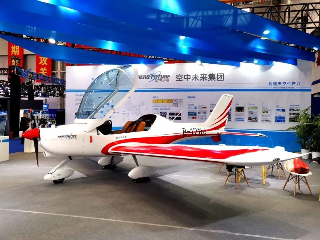 逆势飞翔！江南游戏航空携手合作伙伴亮相2022南昌飞行大会