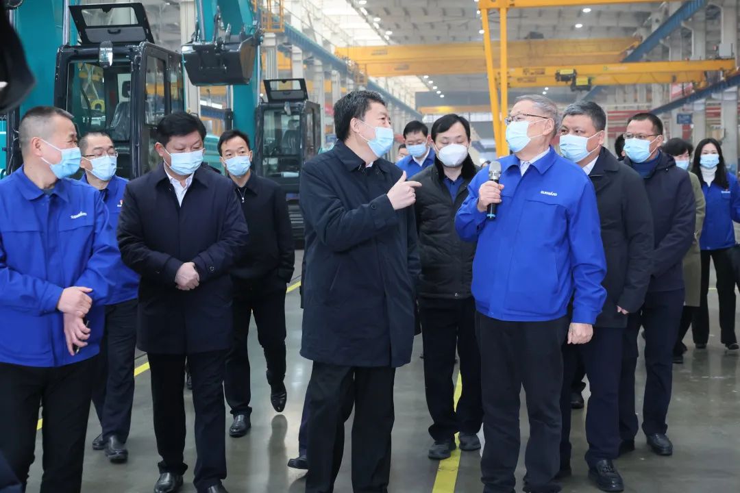 省政协主席毛万春调研江南游戏智能