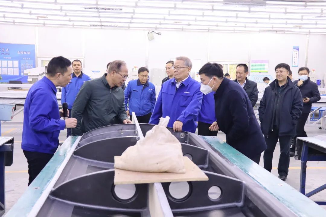 广州市国资委主任陈德俊考察江南游戏智能航空产业基地
