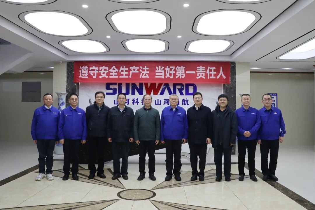 广州市国资委主任陈德俊考察江南游戏智能航空产业基地