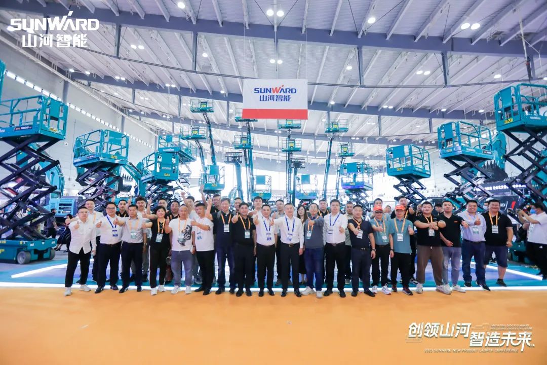 聚焦电动化、智能化！江南游戏智能全系列高空机械产品亮相长沙展