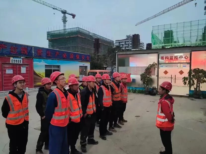 最新进展！中铁江南游戏深圳地铁3号线低-白盾构区间左线顺利贯通