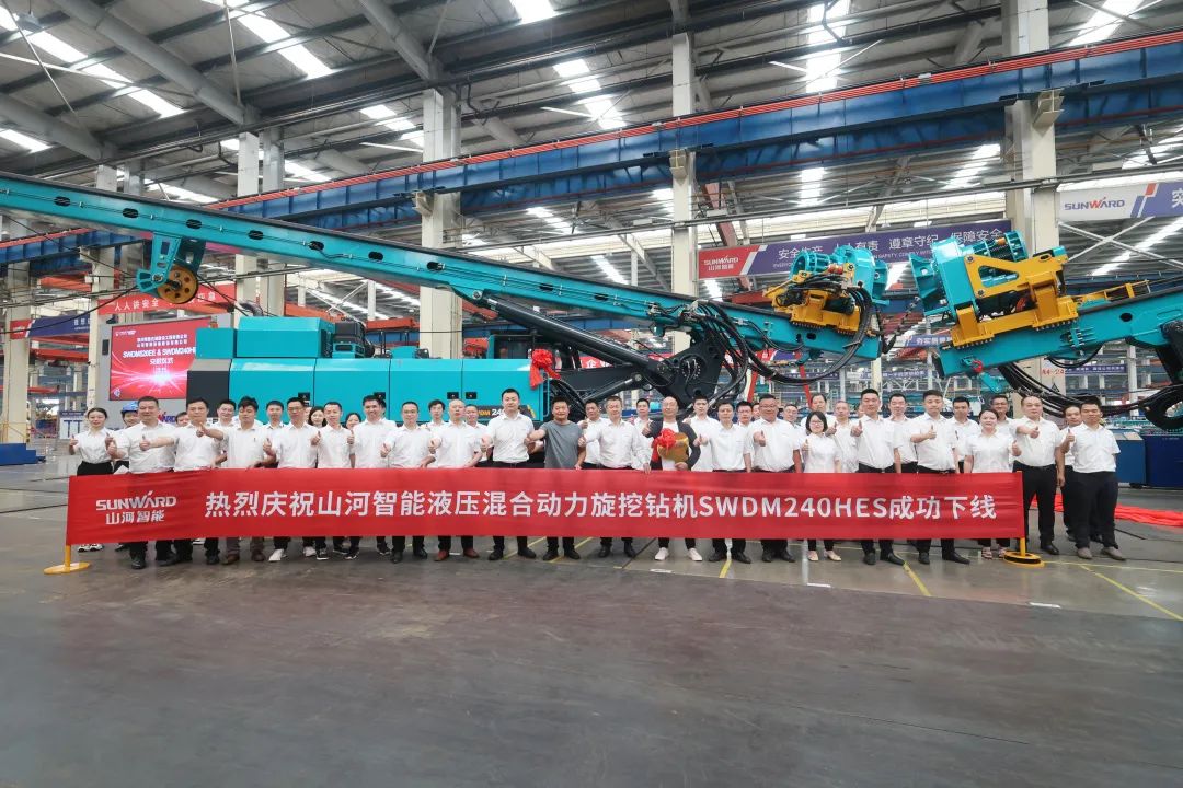 助力“双碳”、绿动未来！江南游戏智能增程式电动旋挖钻机、液压混合动力旋挖钻机齐交付