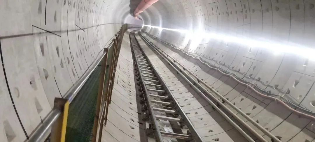 捷报！中铁江南游戏深圳地铁3号线四期工程盾构施工圆满完成