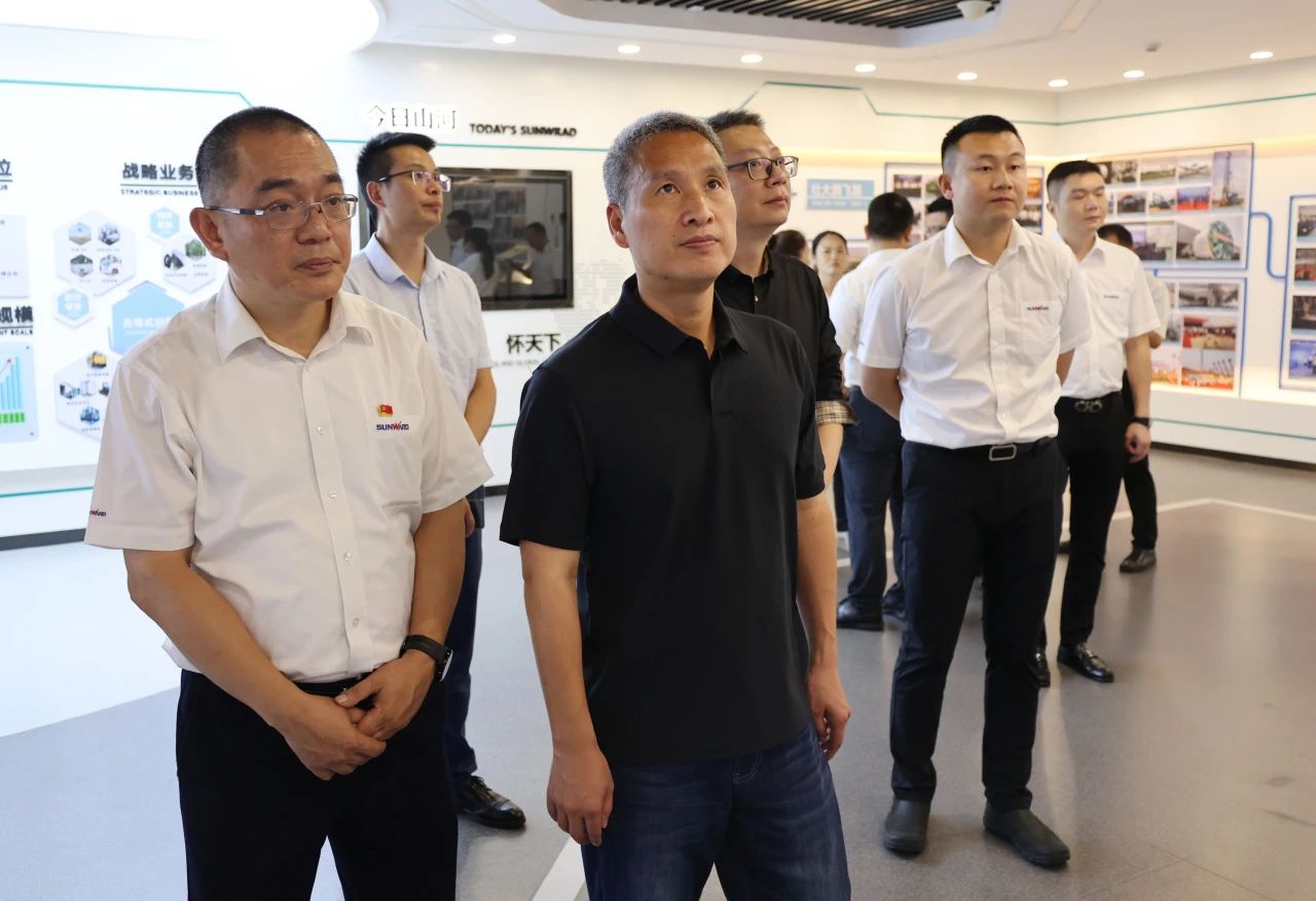 永青科技集团董事长胡晓东带队到访江南游戏智能