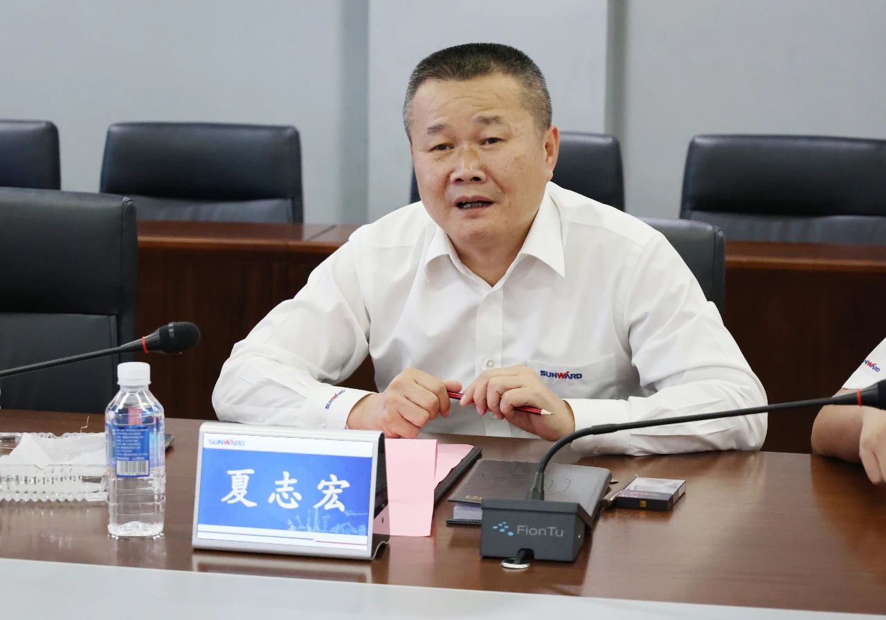 永青科技集团董事长胡晓东带队到访江南游戏智能
